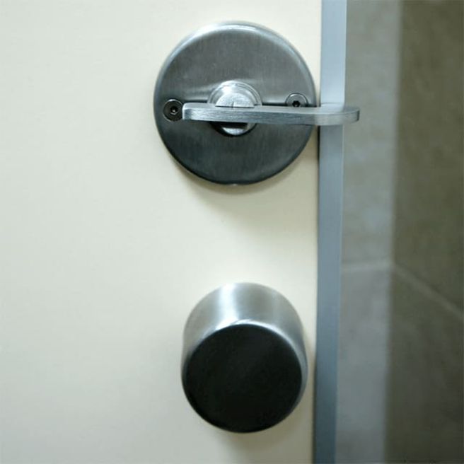 Ручка сантехническая стальная для туалетной кабины