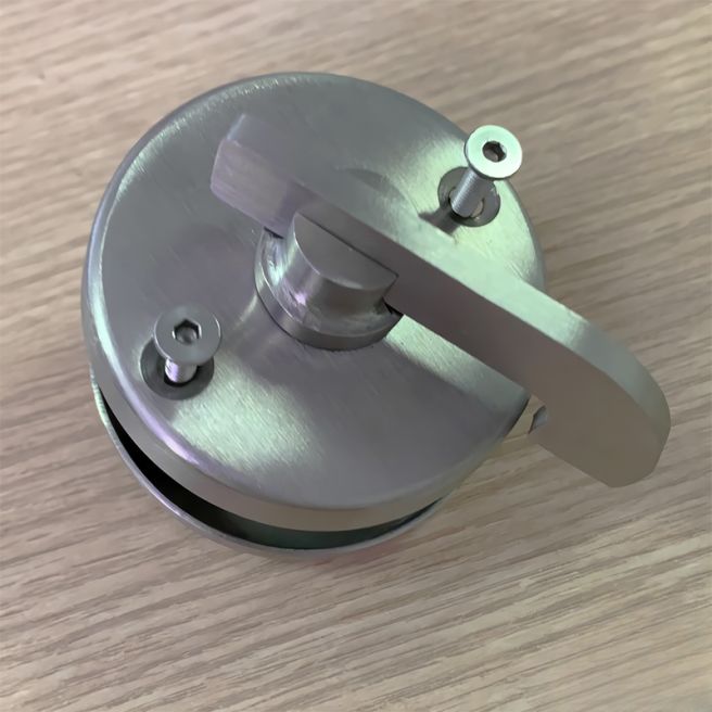 Задвижка стальная с индикатором занятости для сантехкабины