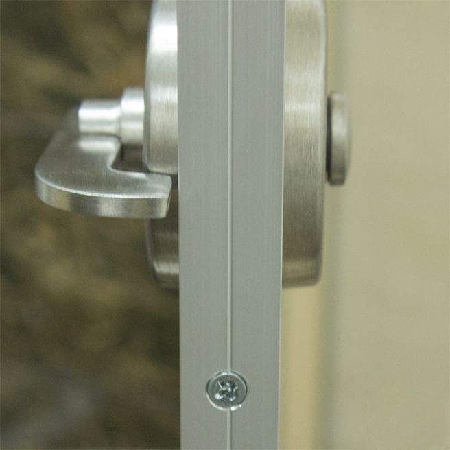 Задвижка стальная с индикатором занятости для сантехкабины